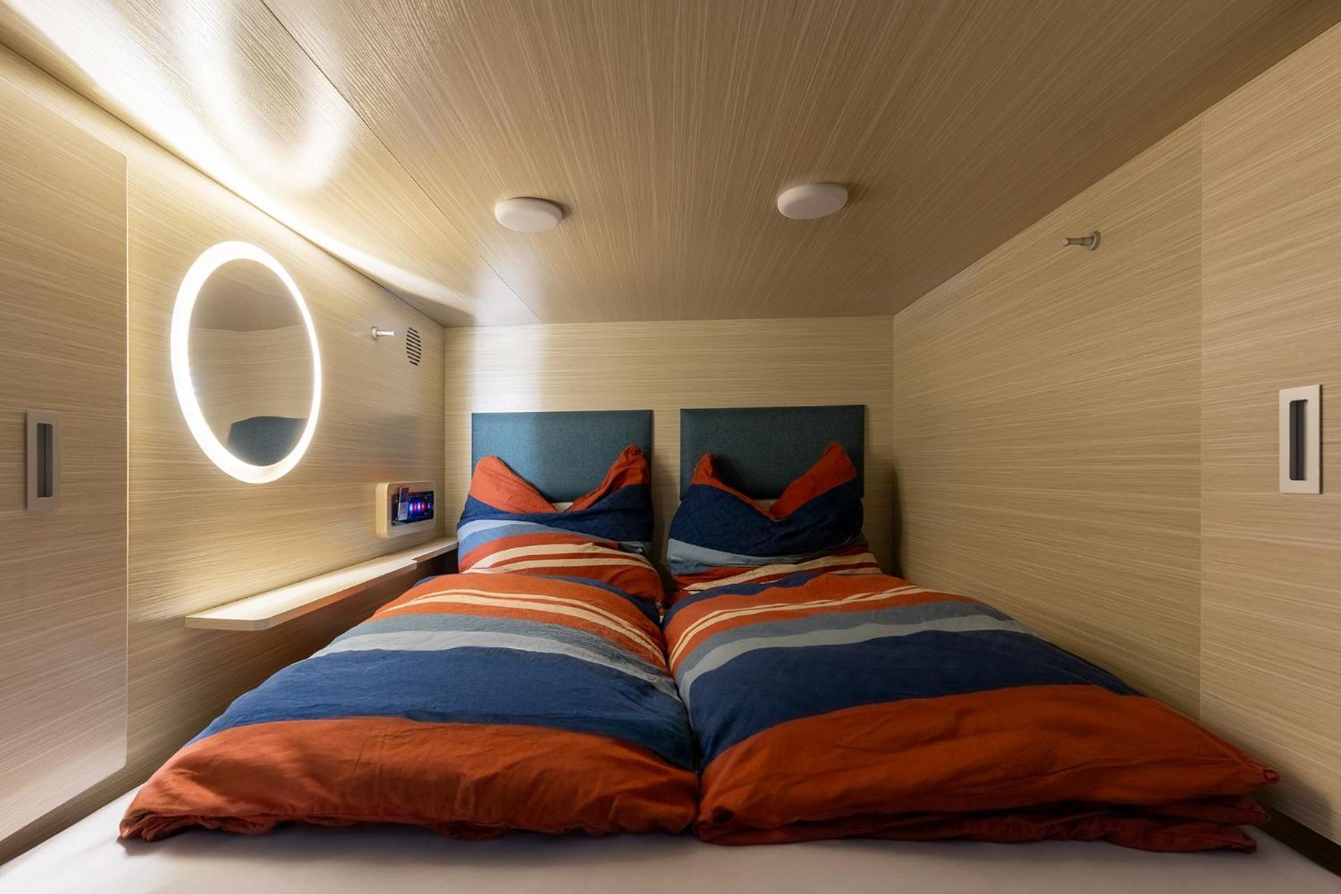 Mue Cubes - Capsule Hotel バーゼル エクステリア 写真